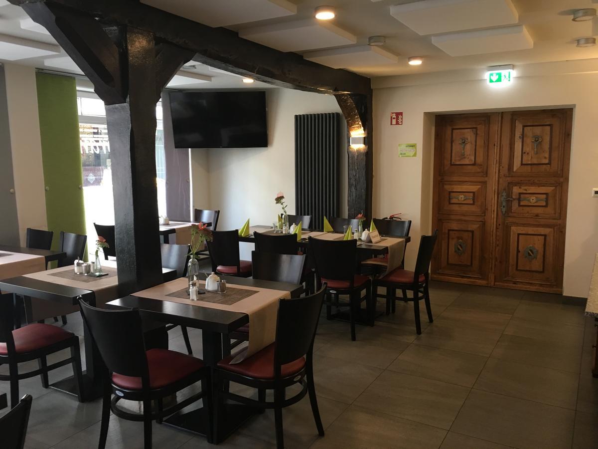 Fachwerk-Hotel Eisenbart 汉诺威-明登 外观 照片
