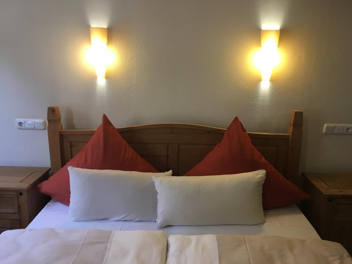 Fachwerk-Hotel Eisenbart 汉诺威-明登 外观 照片
