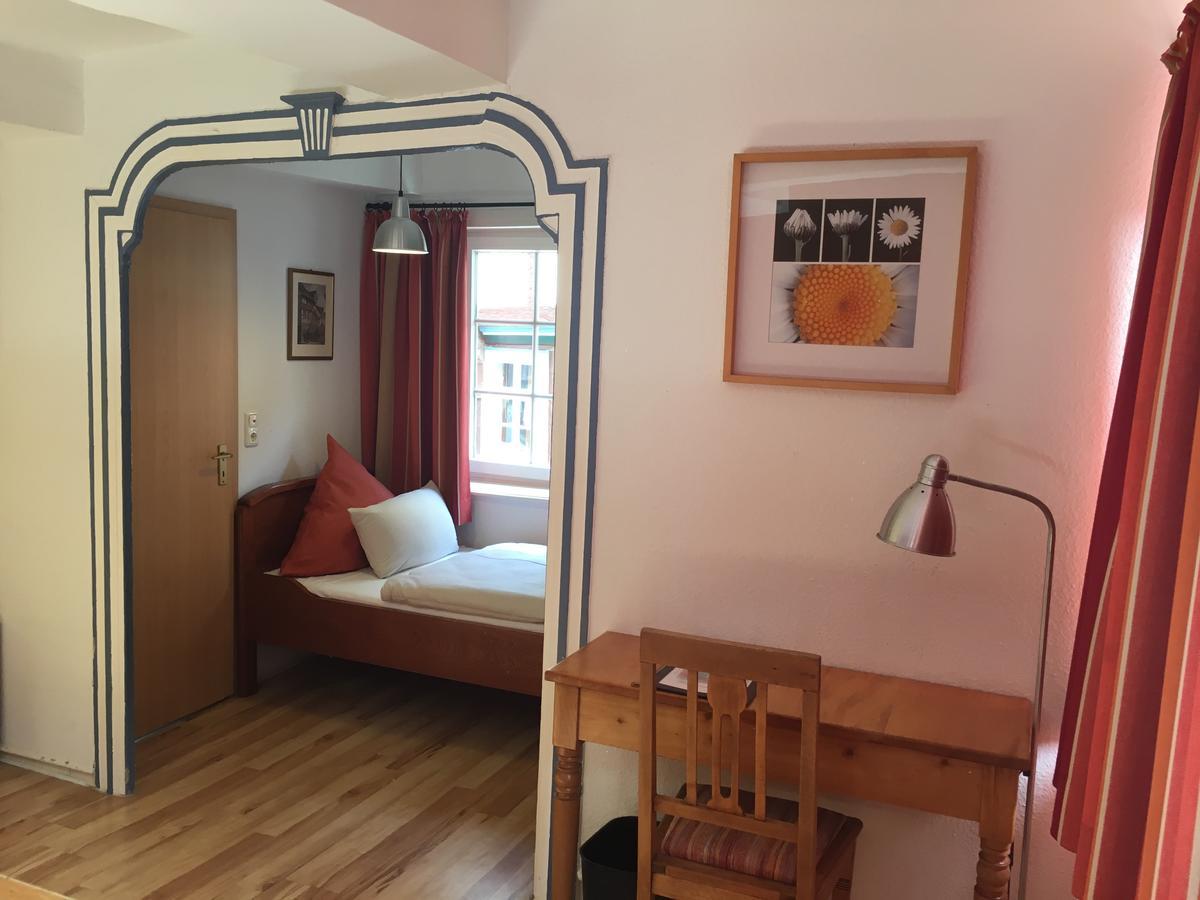 Fachwerk-Hotel Eisenbart 汉诺威-明登 外观 照片